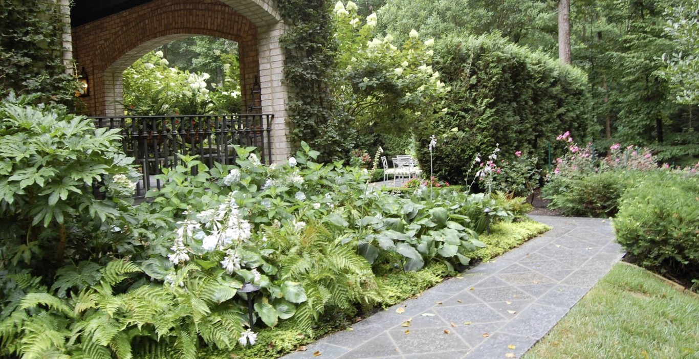 Outdoor and landscape lighting installation in Greenacres, FL