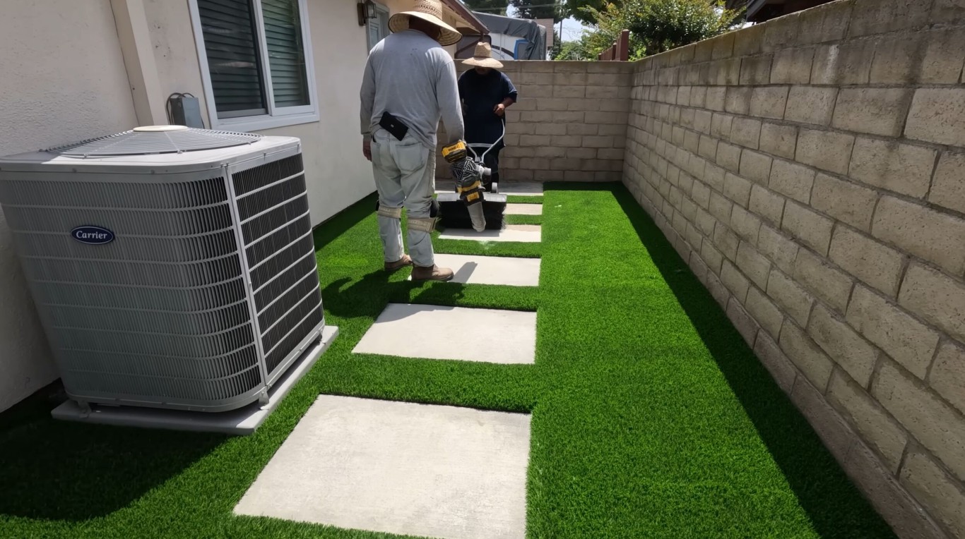 Artificial turf installation services in Greenacres, FL